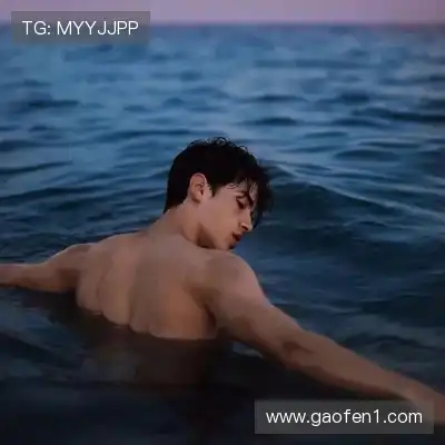 劳麟非